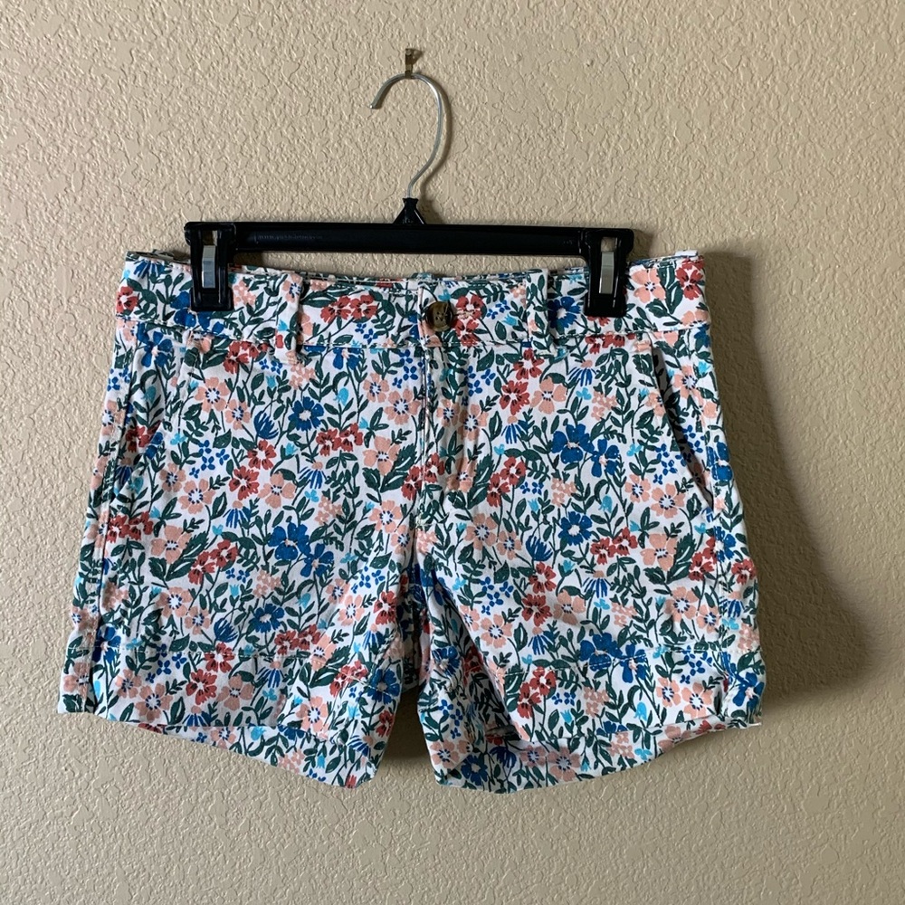 floral shorts